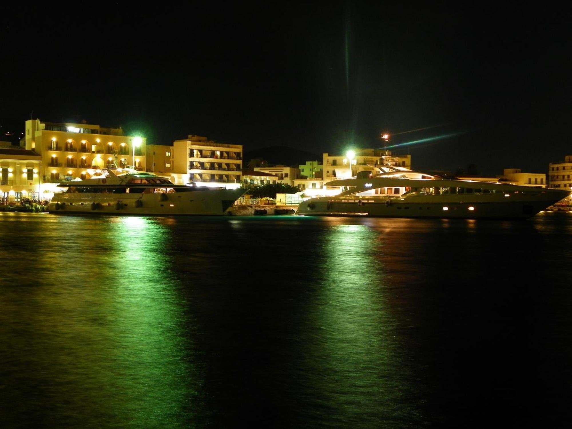 Poseidonio Hotel Tínos Esterno foto