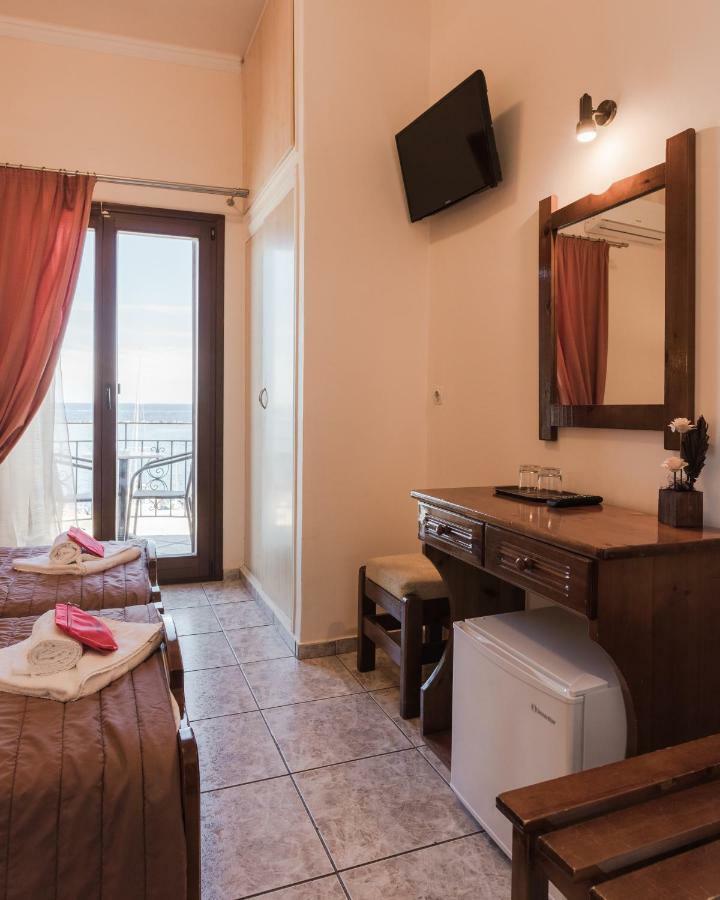 Poseidonio Hotel Tínos Esterno foto
