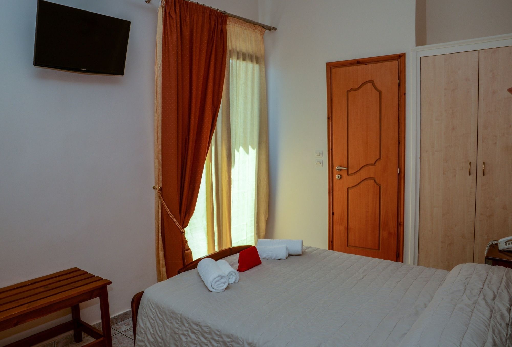 Poseidonio Hotel Tínos Esterno foto